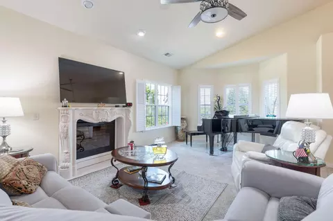 Living - 160 Rue De Villas Cir, Branson, MO 65616 photo 2 of 3