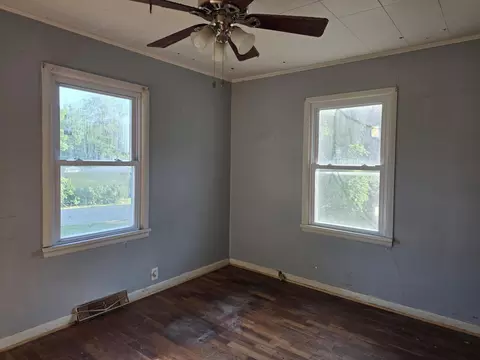 Bedroom - 611 S Harrison Ave, Aurora, MO 65605 photo 1 of 1