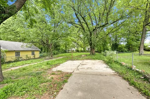 Exterior - 2416 N Main Ave, Springfield, MO 65803 photo 5 of 5