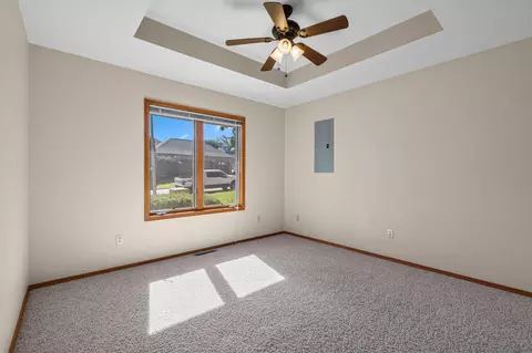 Bedroom - 4055 N Pickwick Ave, Springfield, MO 65803 photo 3 of 3