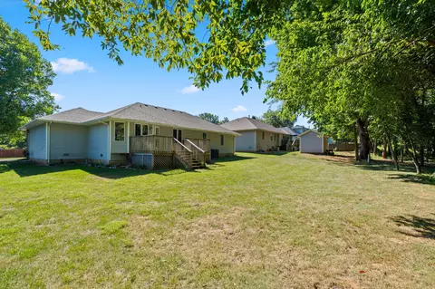 Exterior - 4055 N Pickwick Ave, Springfield, MO 65803 photo 4 of 8