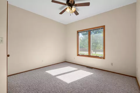 Bedroom - 4055 N Pickwick Ave, Springfield, MO 65803 photo 2 of 3