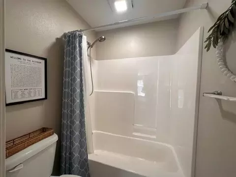 Bath - 120 Spring Creek Ct #8, Branson, MO 65616 photo 2 of 2