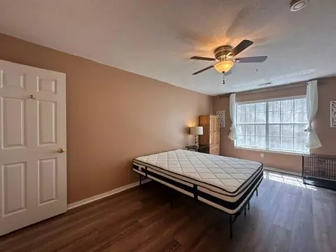 Bedroom - 120 Spring Creek Ct #8, Branson, MO 65616 photo 4 of 5