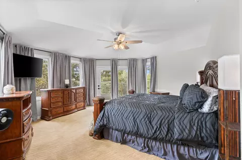 Bedroom - 25930 Ohio Ln, Shell Knob, MO 65747 photo 4 of 5