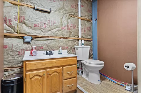 Bath - 25930 Ohio Ln, Shell Knob, MO 65747 photo 4 of 4