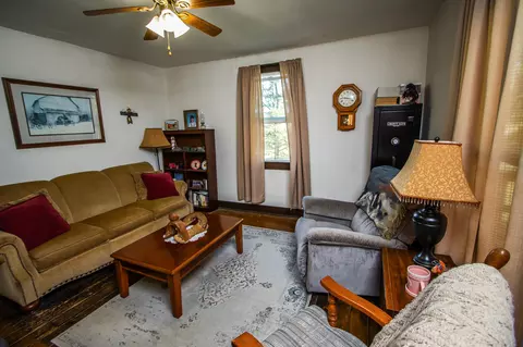 Living - 75 Chadwick Rd, Fair Grove, MO 65648 photo 2 of 4