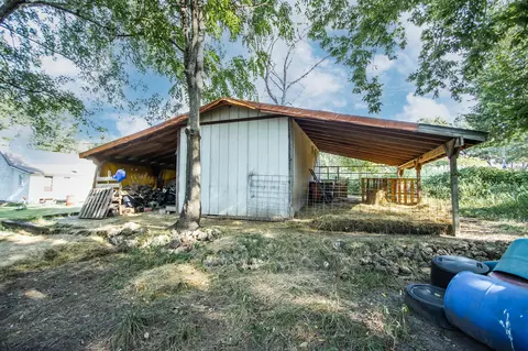 Exterior - 75 Chadwick Rd, Fair Grove, MO 65648 photo 9 of 14