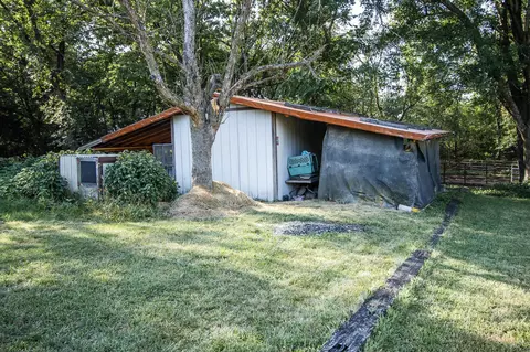 Exterior - 75 Chadwick Rd, Fair Grove, MO 65648 photo 10 of 14