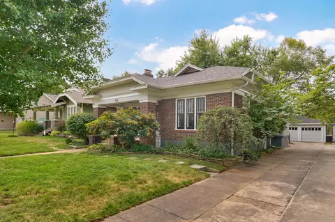 Exterior - 636 E Delmar St, Springfield, MO 65807 photo 5 of 12
