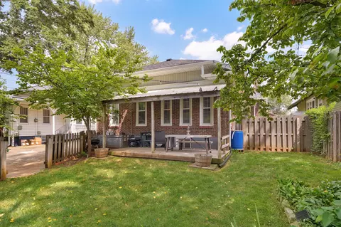 Exterior - 636 E Delmar St, Springfield, MO 65807 photo 9 of 12