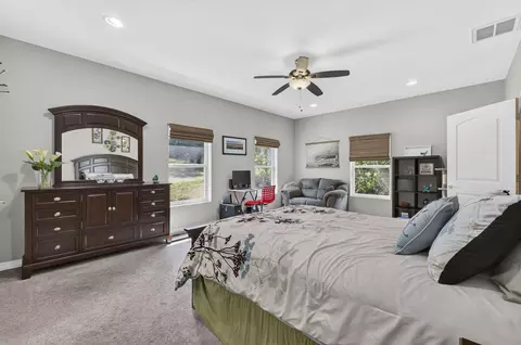 Bedroom - 488 Rockhill Dr, Forsyth, MO 65653 photo 2 of 6