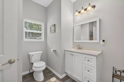Bath - 488 Rockhill Dr, Forsyth, MO 65653 photo 4 of 4