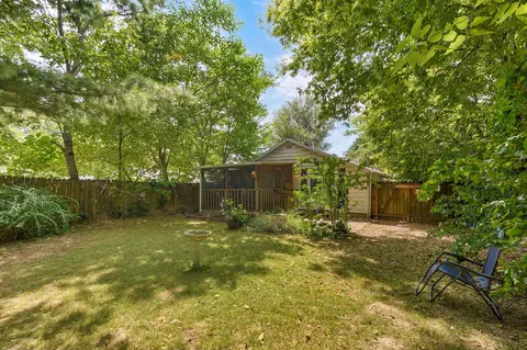 Exterior - 2411 W Madison St, Springfield, MO 65802 photo 7 of 10