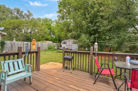Exterior - 2633 W Phelps St, Springfield, MO 65802 photo 4 of 9