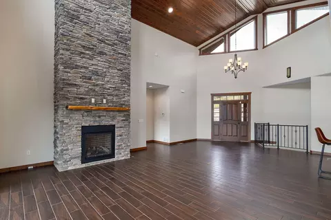 Living - 122 Joseph Cove Dr, Lampe, MO 65681 photo 4 of 8