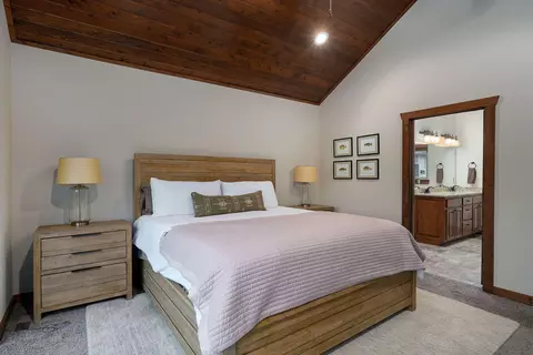 Bedroom - 122 Joseph Cove Dr, Lampe, MO 65681 photo 2 of 7