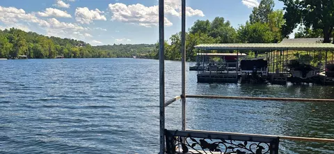 View/Area - 628 Parnell Dr, Branson, MO 65616 photo 2 of 3
