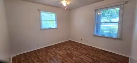 Bedroom - 628 Parnell Dr, Branson, MO 65616 photo 4 of 4