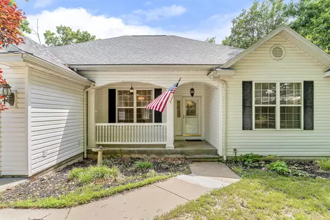 Exterior - 52 Crown Dr, Branson West, MO 65737 photo 2 of 6