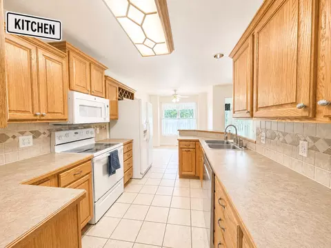 Kitchen - 52 Crown Dr, Branson West, MO 65737 photo 1 of 4