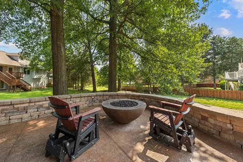 Exterior - 2078 W Sexton Dr, Springfield, MO 65810 photo 4 of 8