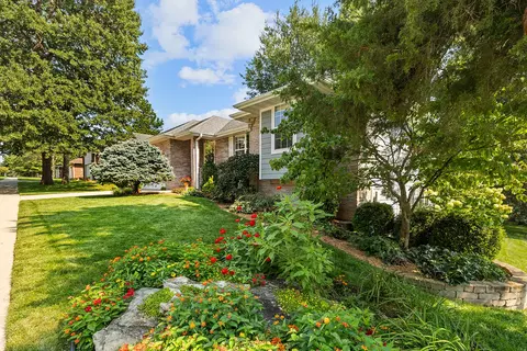 Exterior - 2078 W Sexton Dr, Springfield, MO 65810 photo 2 of 8