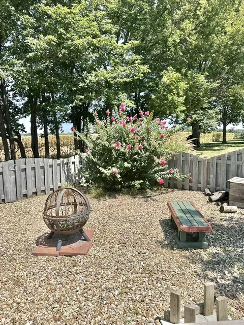 Exterior - 4414 N 6th St, Ozark, MO 65721 photo 11 of 17