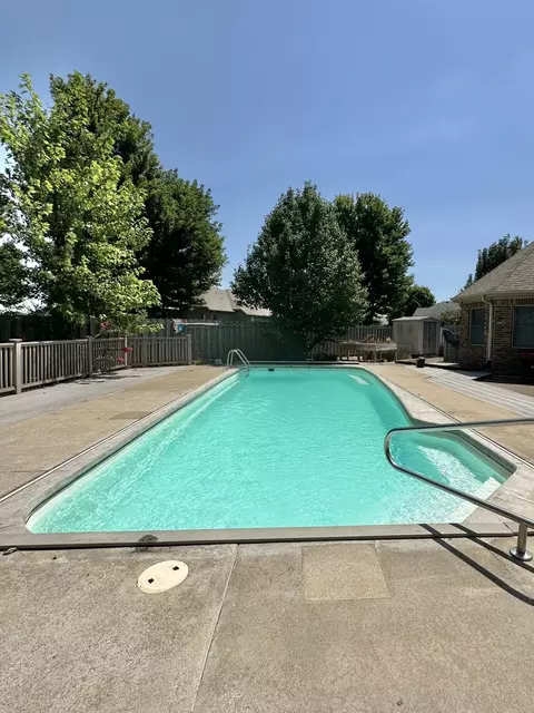 Exterior - 4414 N 6th St, Ozark, MO 65721 photo 7 of 17