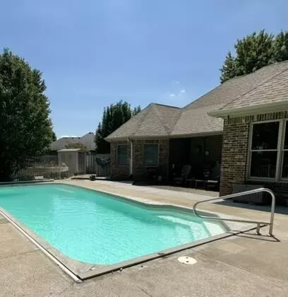 Exterior - 4414 N 6th St, Ozark, MO 65721 photo 6 of 17