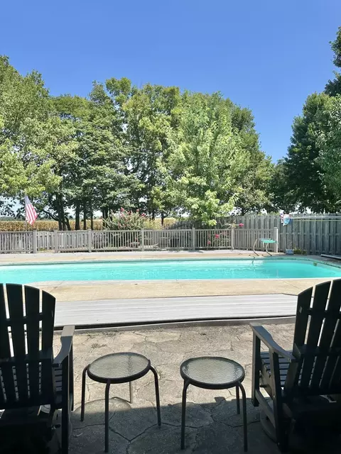 Exterior - 4414 N 6th St, Ozark, MO 65721 photo 4 of 17