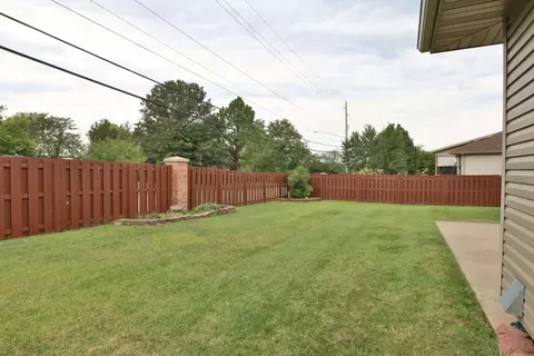 Exterior - 3741 N Oak Point Ave, Springfield, MO 65803 photo 8 of 12