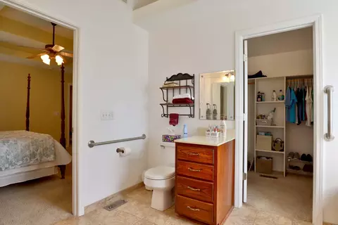 Bath - 3741 N Oak Point Ave, Springfield, MO 65803 photo 3 of 7
