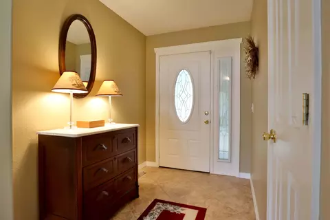 Entry Way - 3741 N Oak Point Ave, Springfield, MO 65803 photo 1 of 2