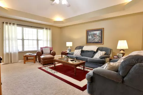 Living - 3741 N Oak Point Ave, Springfield, MO 65803 photo 5 of 5
