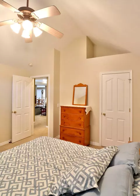 Bedroom - 3741 N Oak Point Ave, Springfield, MO 65803 photo 5 of 7
