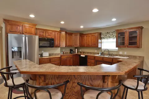 Kitchen - 3741 N Oak Point Ave, Springfield, MO 65803 photo 1 of 7