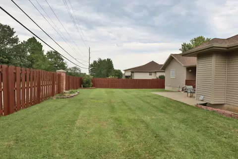 Exterior - 3741 N Oak Point Ave, Springfield, MO 65803 photo 7 of 12