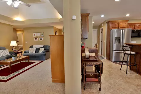 Entry Way - 3741 N Oak Point Ave, Springfield, MO 65803 photo 2 of 2