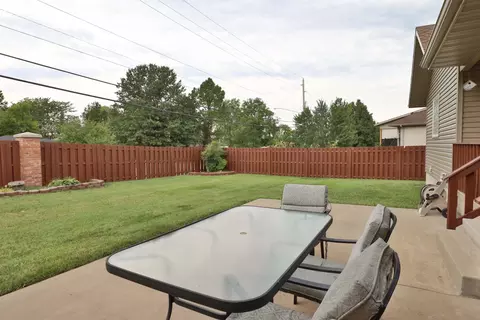 Exterior - 3741 N Oak Point Ave, Springfield, MO 65803 photo 9 of 12