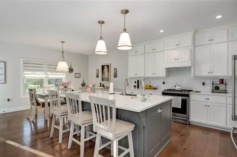 Kitchen - 267 S Pebble Beach Ave, Springfield, MO 65802 photo 3 of 4