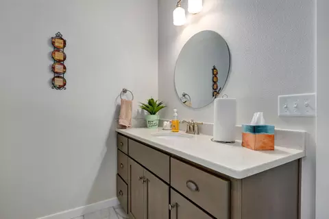 Bath - 267 S Pebble Beach Ave, Springfield, MO 65802 photo 6 of 6