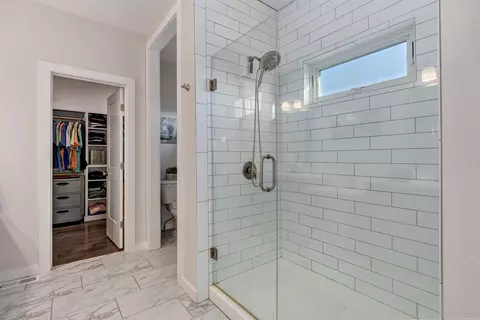 Bath - 267 S Pebble Beach Ave, Springfield, MO 65802 photo 3 of 6