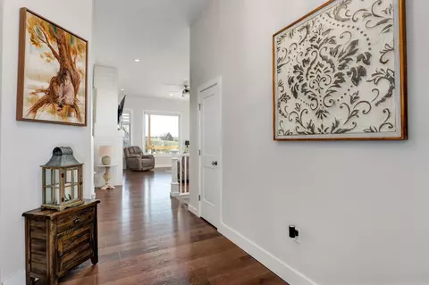 Entry Way - 267 S Pebble Beach Ave, Springfield, MO 65802 photo 1 of 4
