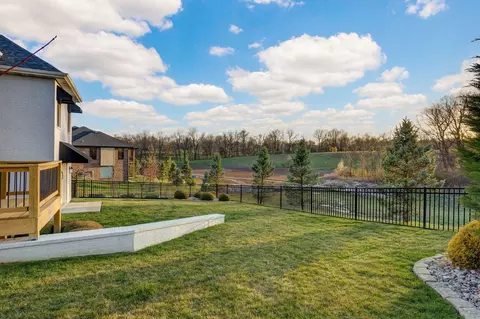 Exterior - 267 S Pebble Beach Ave, Springfield, MO 65802 photo 6 of 15