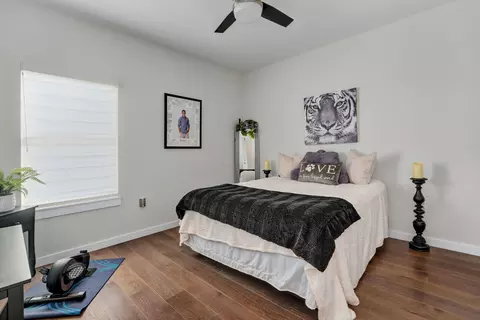 Bedroom - 267 S Pebble Beach Ave, Springfield, MO 65802 photo 4 of 6