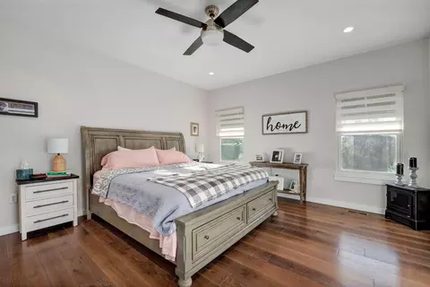 Bedroom - 267 S Pebble Beach Ave, Springfield, MO 65802 photo 2 of 6