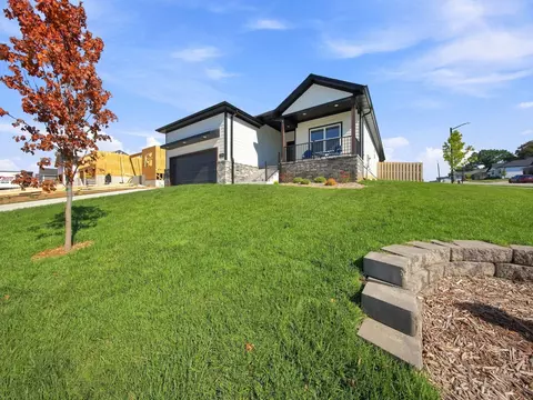 Exterior - 2501 W Webb Rd, Ozark, MO 65721 photo 5 of 8