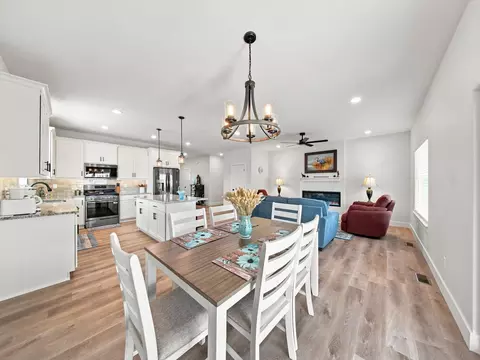 Dining - 2501 W Webb Rd, Ozark, MO 65721 photo 2 of 3