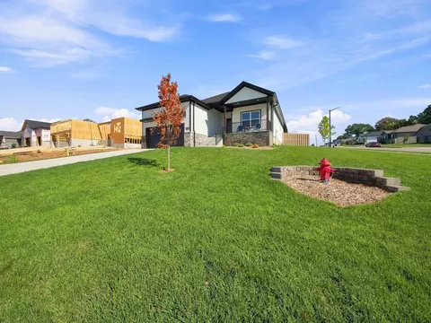 Exterior - 2501 W Webb Rd, Ozark, MO 65721 photo 4 of 8